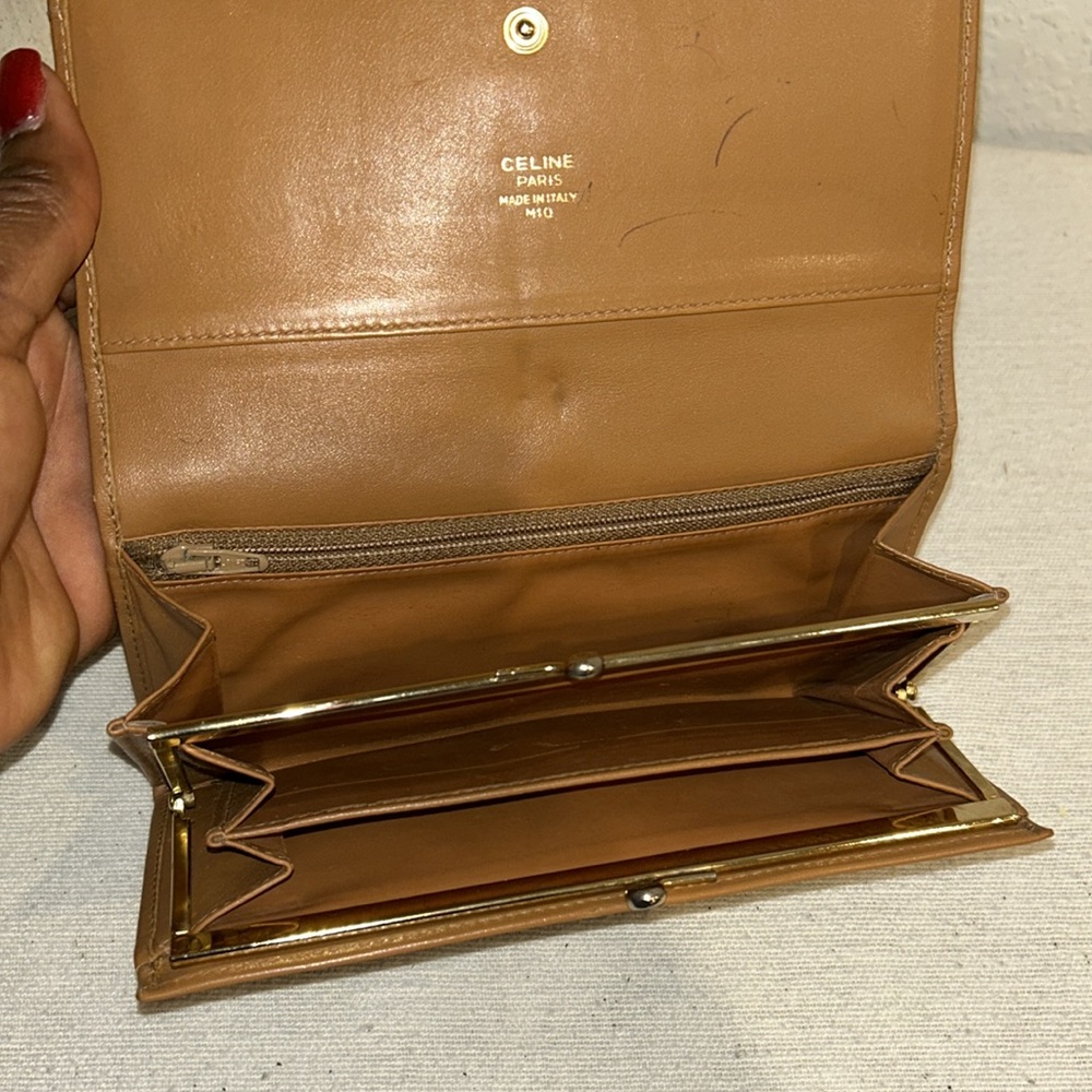 Celine Long Wallet Purse Macadamia kiss lock authentic - Picture 8 of 17
